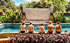 Lembongan Hostel